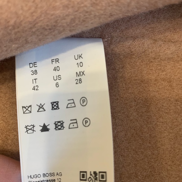 **SOLD** Boss Hugo Boss Single-Breasted Coat - Picture 5 of 7